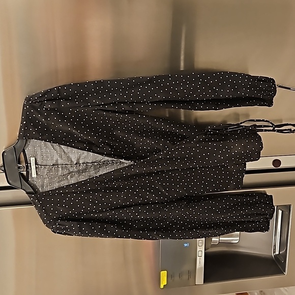 💕REFORMATION💕 Alaina Wrap Top ~ Ditto Dot Black White Polka Dot Print Medium - Picture 7 of 12